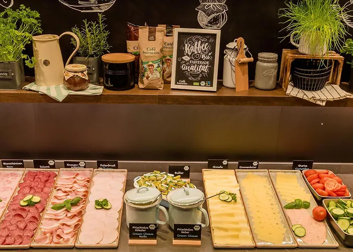One Hamburg-altona Hotel 3*