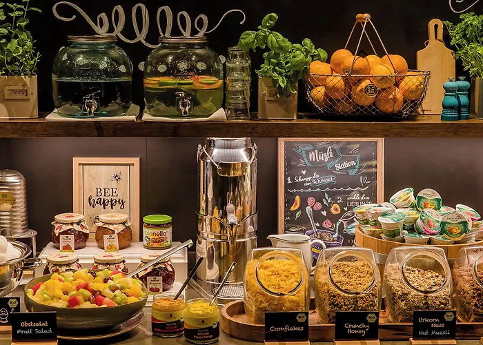 One Hamburg-altona Hotel 3*